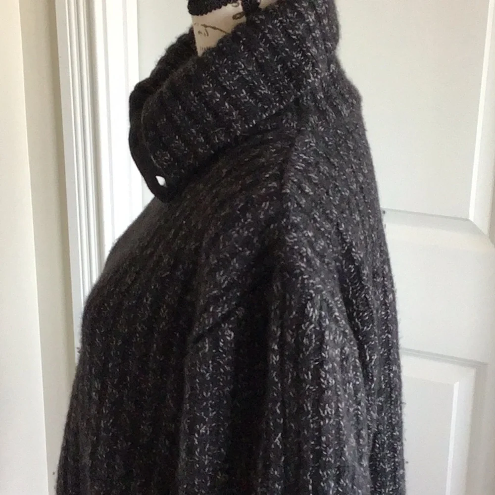 H&M black lambs wool blend button collar turtleneck long sleeve knit sweater M - Picture 9 of 13